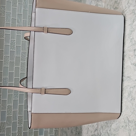 NWT Kate spade bag 16x11 Nwt - Picture 7 of 8